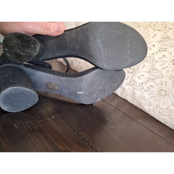 EUC  Jeffrey Campbell Laura Black Snake Embossed T-Strap Heeled Sandals/Sz. 11 - Picture 9 of 10